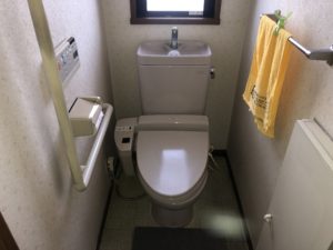 岐阜県 トイレリフォーム TOTO 便器取替工事【株式会社山嘉】