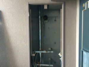 岐阜県大垣市 マンション ガスふろ給湯器取替工事 リンナイRUFH-V2423SAB2-1【アンシンサービス２４】