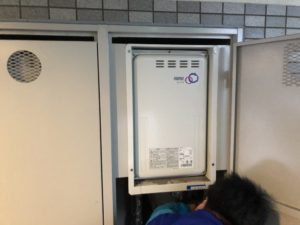 岐阜県 マンション ノーリツ ガス給湯器取替工事【株式会社山嘉】