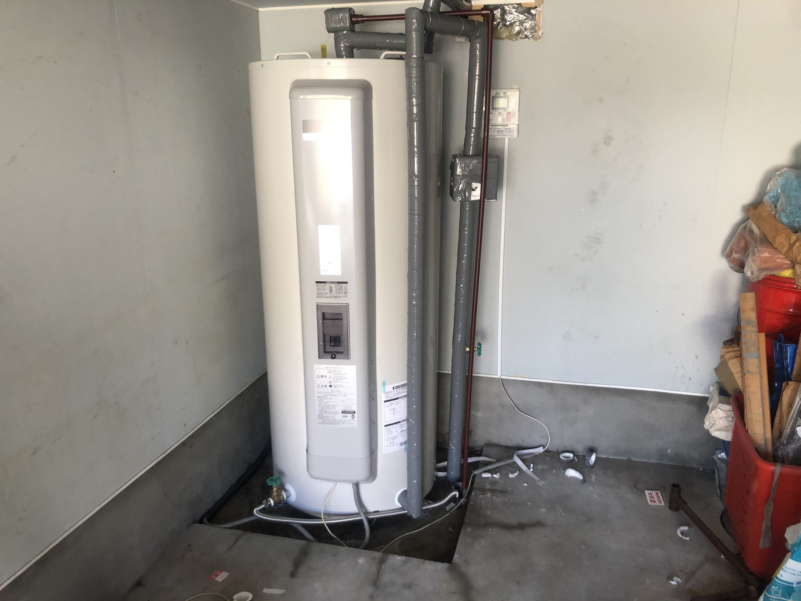 岐阜県 丸形電気温水器取替工事【株式会社山嘉】